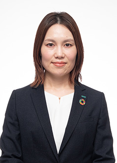権田 綾子