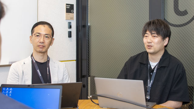 DX開発統括部 システム開発1部の井口唯史氏（左）と村實大輔氏（右）