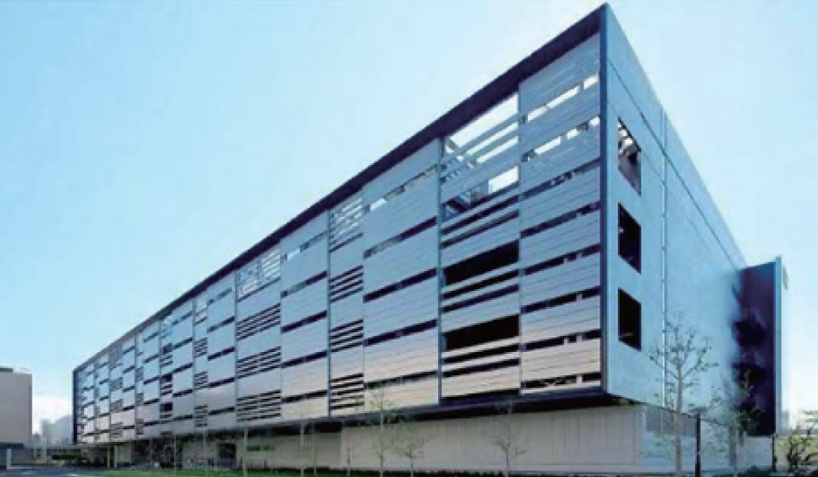 【図１】データセンターの外観（出典：「大成建設」ウェブページより抜粋）