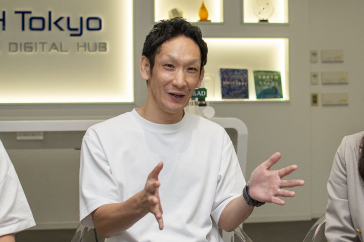 西嶋氏は、福原氏と同じグループで脱炭素とエネルギー領域のリーダーを務め、次世代モビリティ領域も担当する。